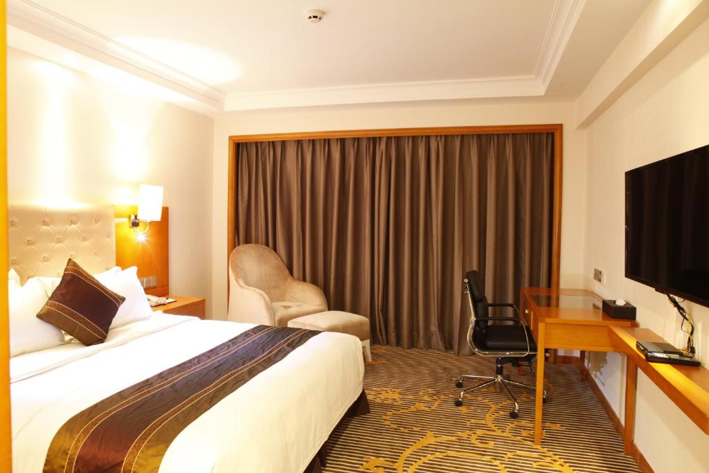 Двухместный (Улучшенный номер с кроватью размера «queen-size»), Guangzhou Yuehai Hotel
