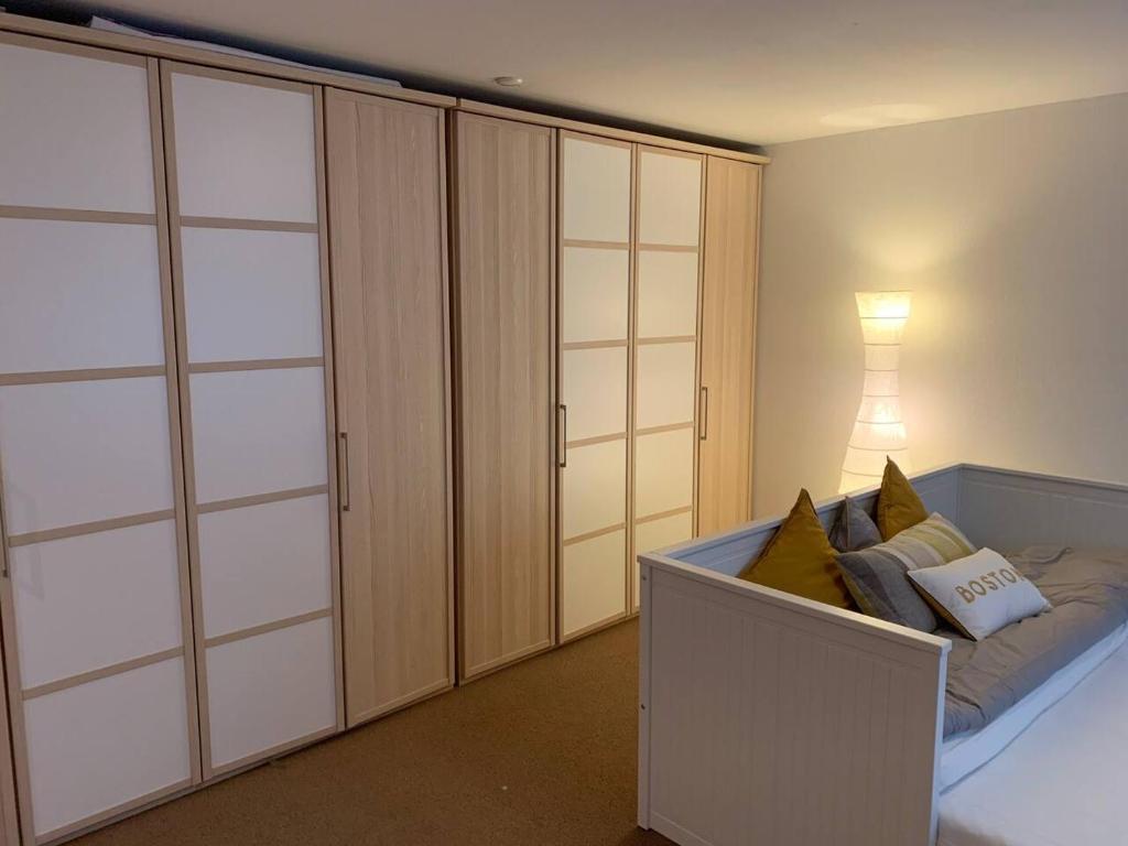 Charming 2-Bed Apartment in Arlesheim 15 min Basel photo 4