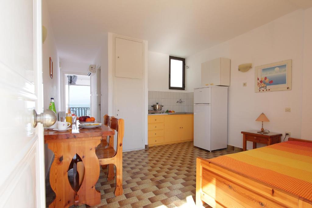 Apollon Apartments photo 1