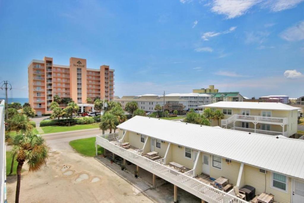 Beautiful Views And Just Steps To The Beach - #38 Sleeps 7 image