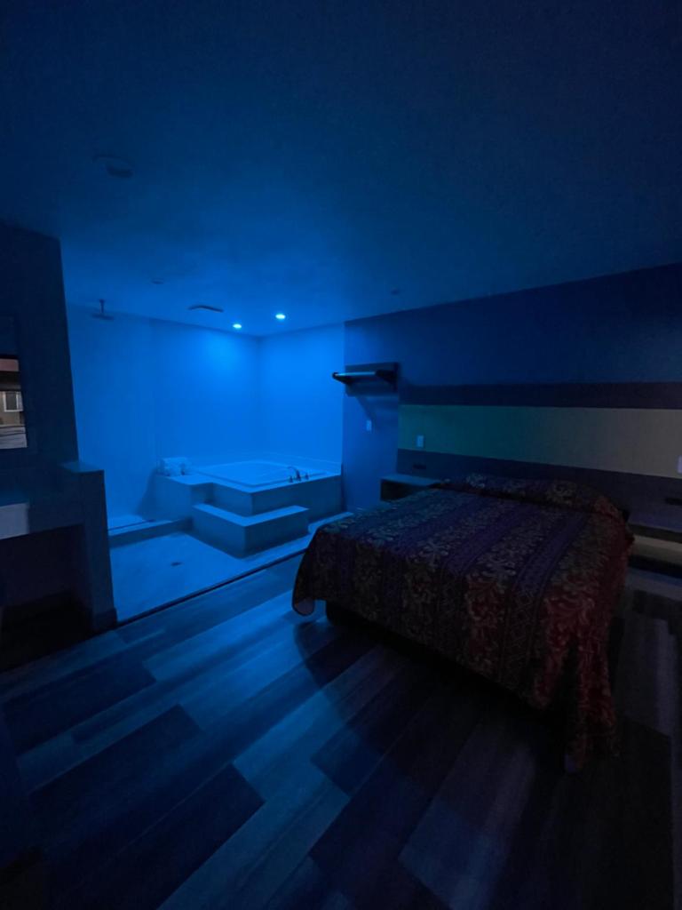Casa Bell Motel image