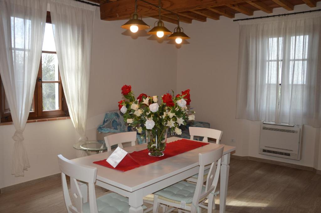 Le Bozze "Casa Olivo"con piscina, WI-FI