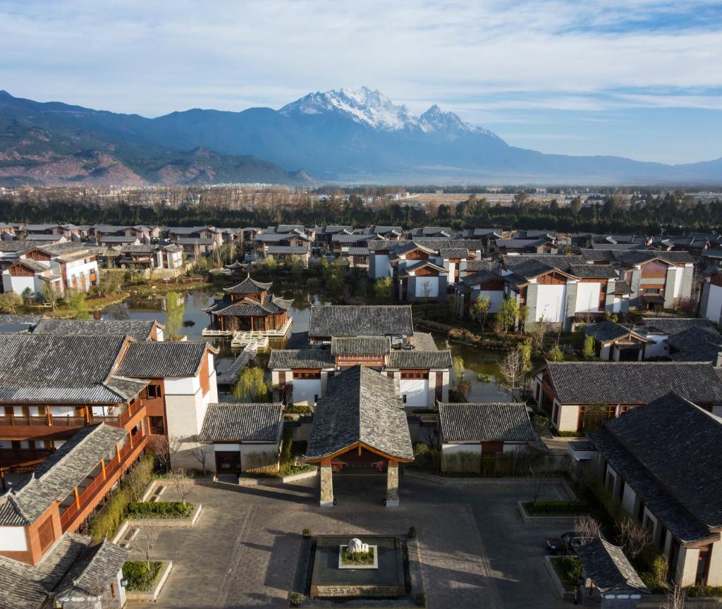 Jinmao Hotel Lijiang, the Unbound Collection by Hyatt photo 1