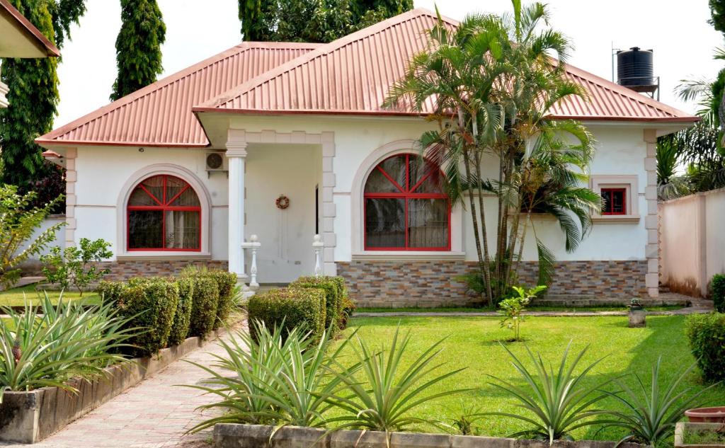 2 Bedroom Bungalow in Alalubosa GRA