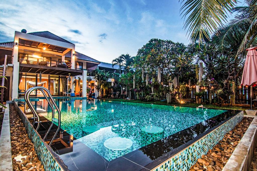 Baan SanSuk Pranburi - Beach Front & Pool Villa photo 1