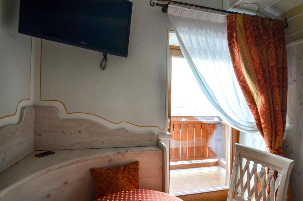 Hotel Cristallo photo 4