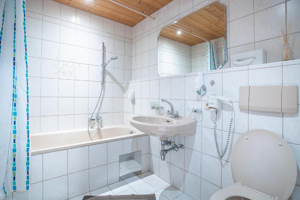 Двухместный (Двухместный номер с 1 кроватью и балконом), Landhaus Karwendel