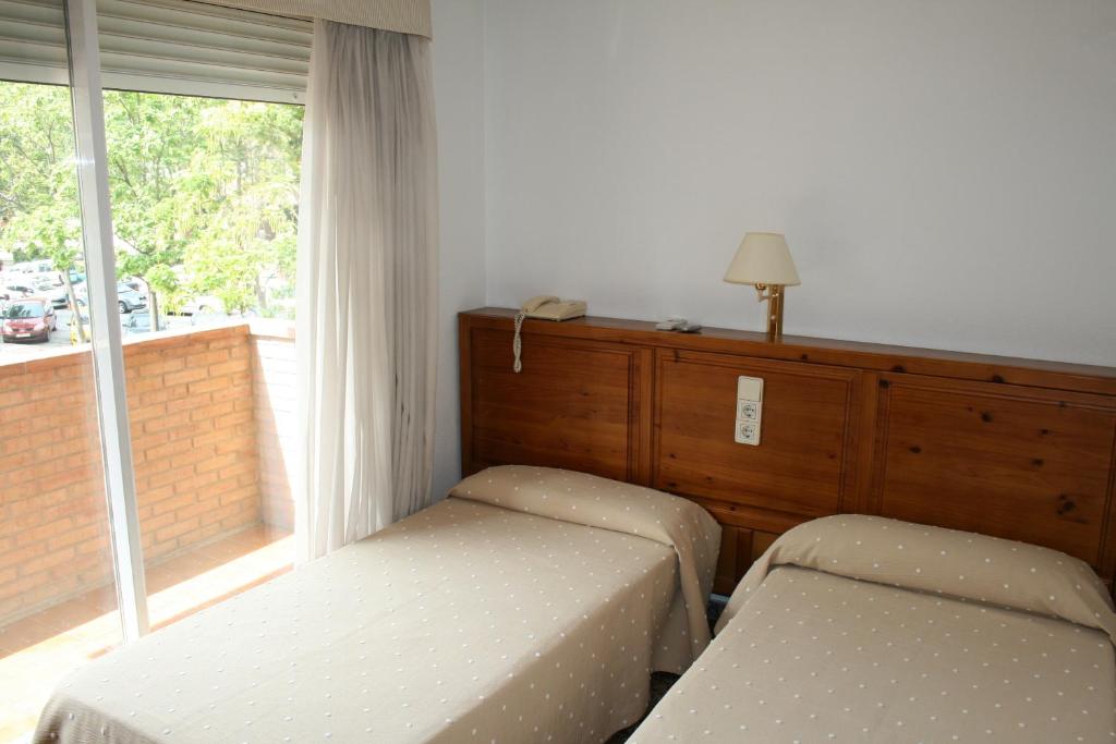 Hostal Puente de Piedra photo 4