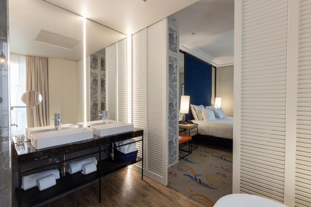 Pestana Plaza Mayor Madrid photo 3