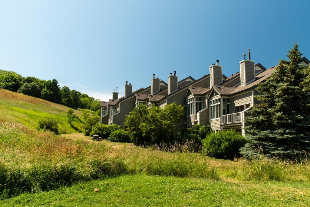 Blue Mountain Resort Home Collection photo 3