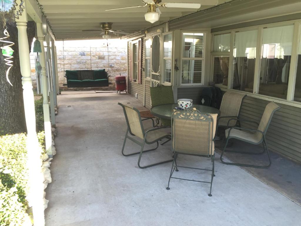 Studio B Guest House photo 1