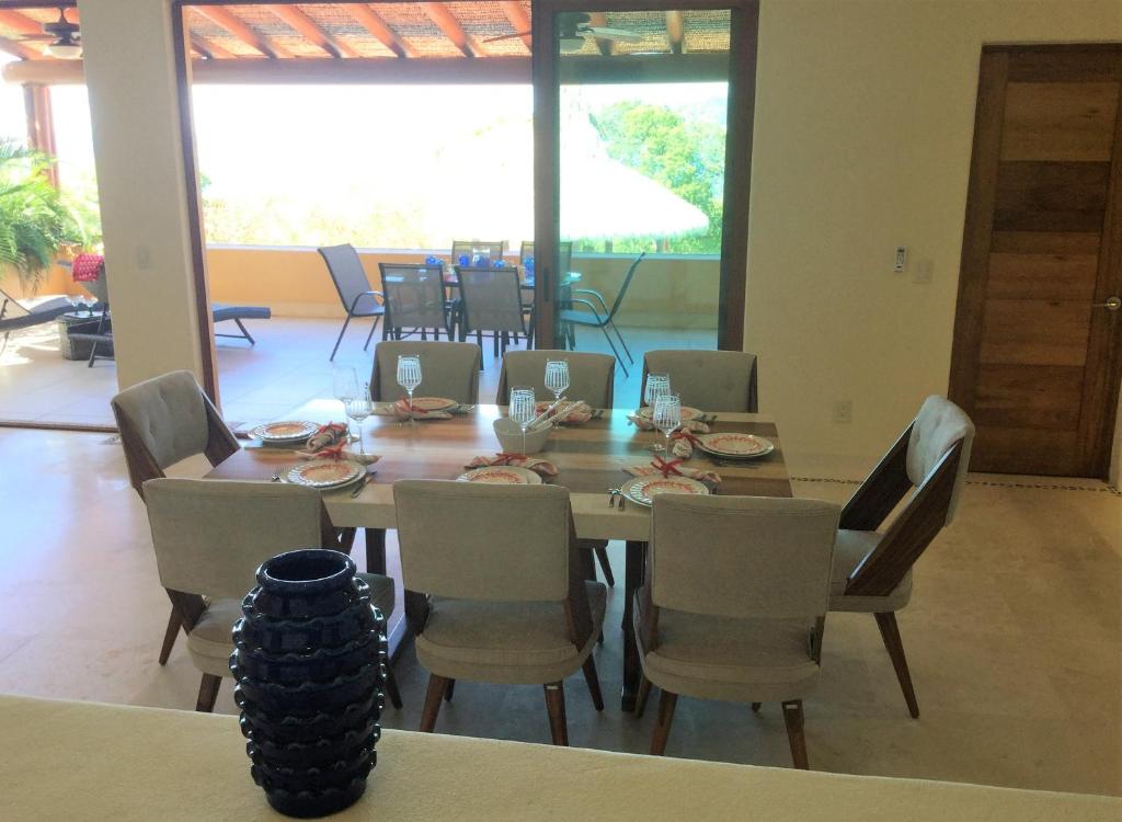 Ixtapa Contramar Luxury Condo photo 3