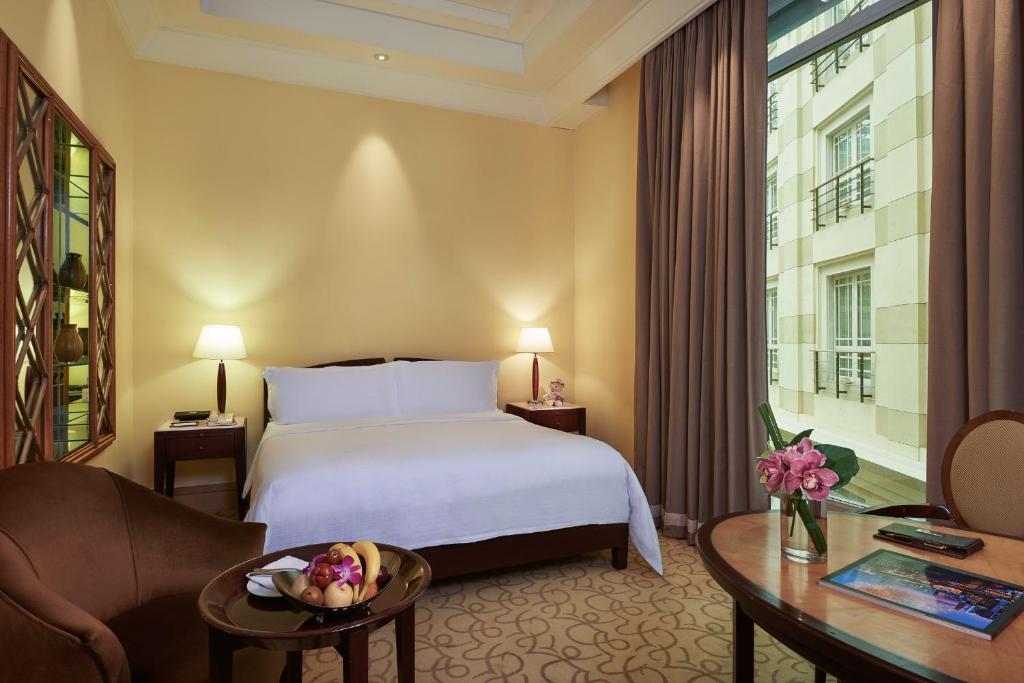 Двухместный (Номер Straits Club Courtyard), The Fullerton Hotel Singapore