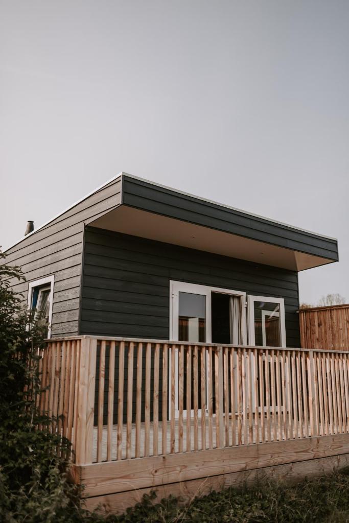 ZTLND Familylodge photo 1