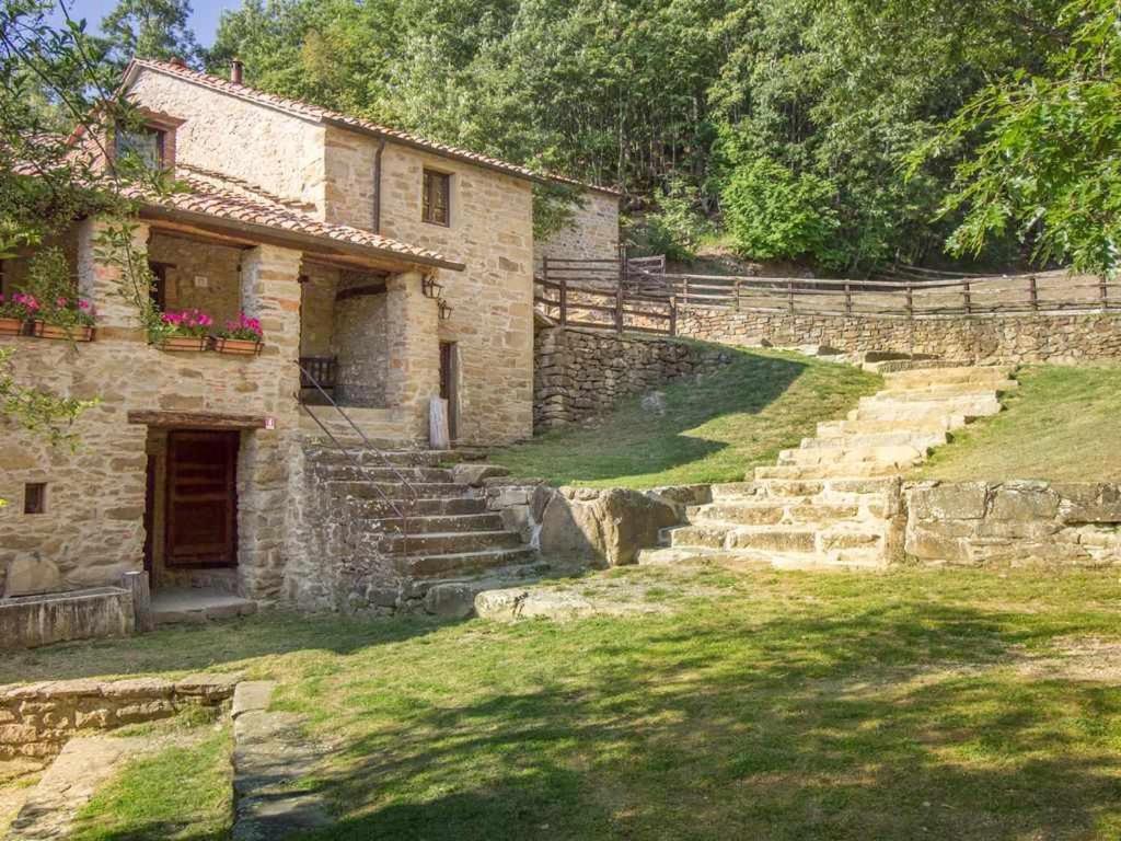 Villa Vallorsaia con piscina privata photo 4