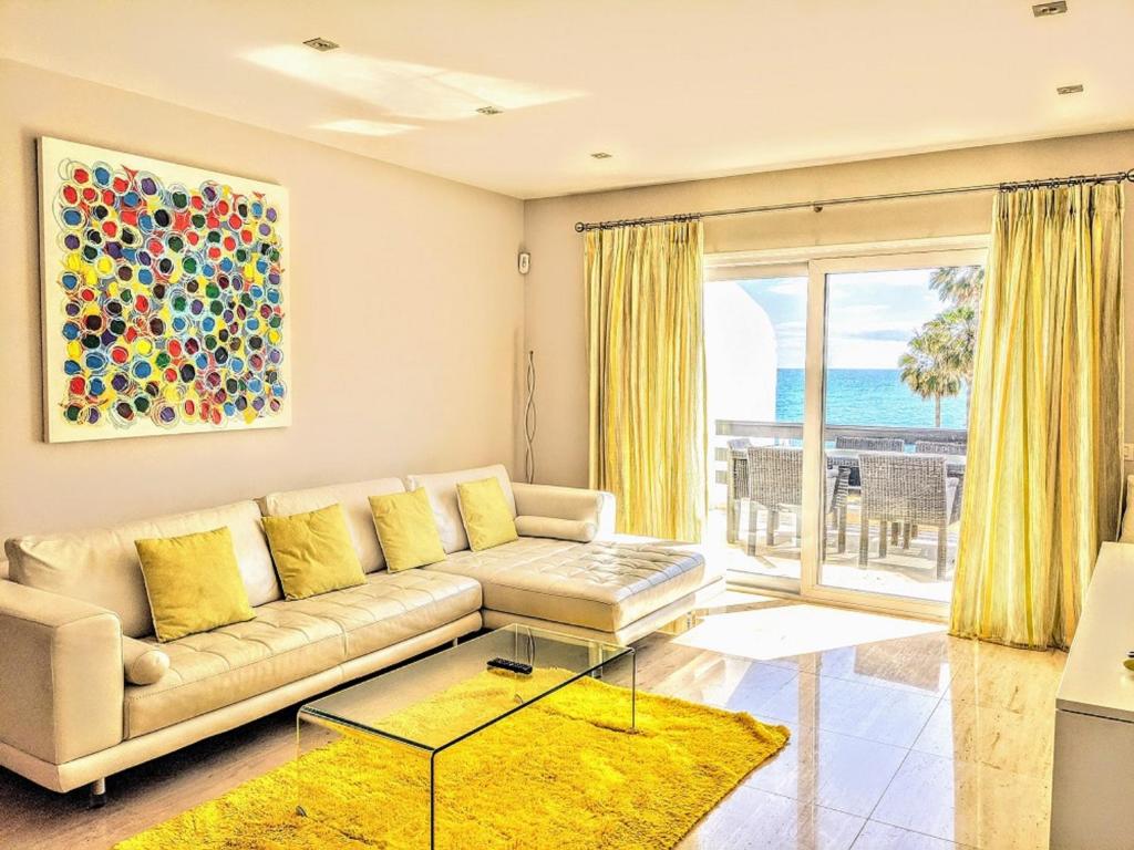 Coral Beach Aparthotel - Tap to explore photos