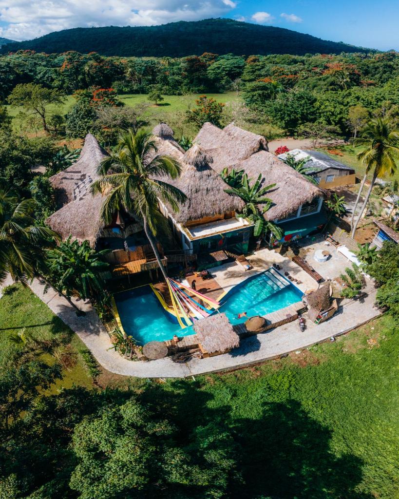 Ganesh Hostel & Shivas Bungalows