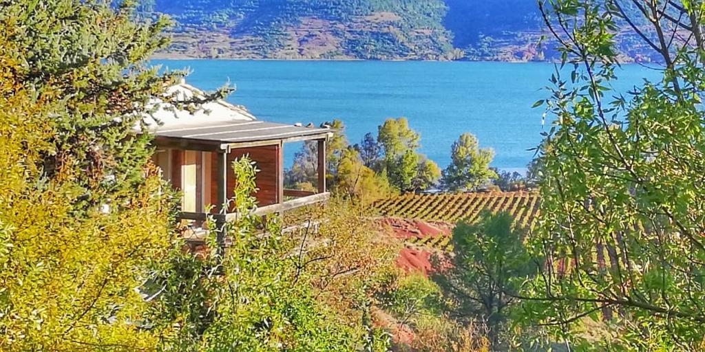 Studio 22 m2, terrasse vue montagne, dans propriété face au Lac du Salagou photo 2