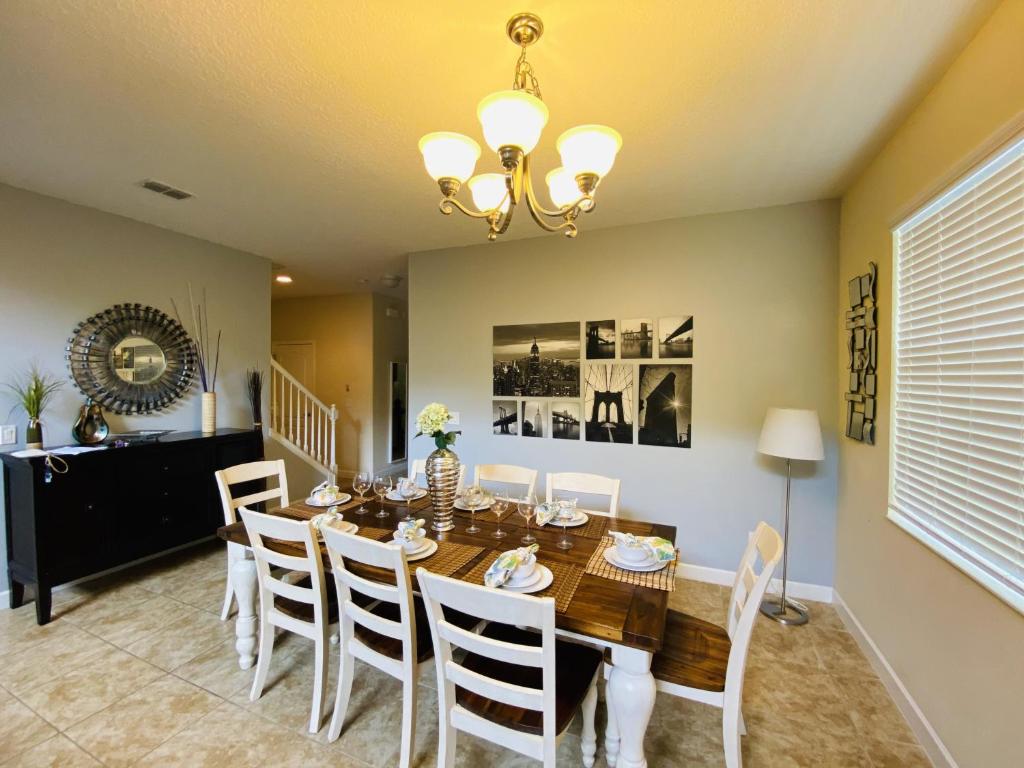 Paradise Palms- 5 Bedroom Pool Home-3116PP photo 4