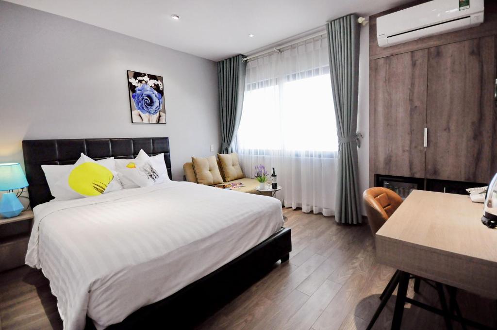 Двухместный (Большой двухместный номер с 1 кроватью), King Homestay Hotel with terrace