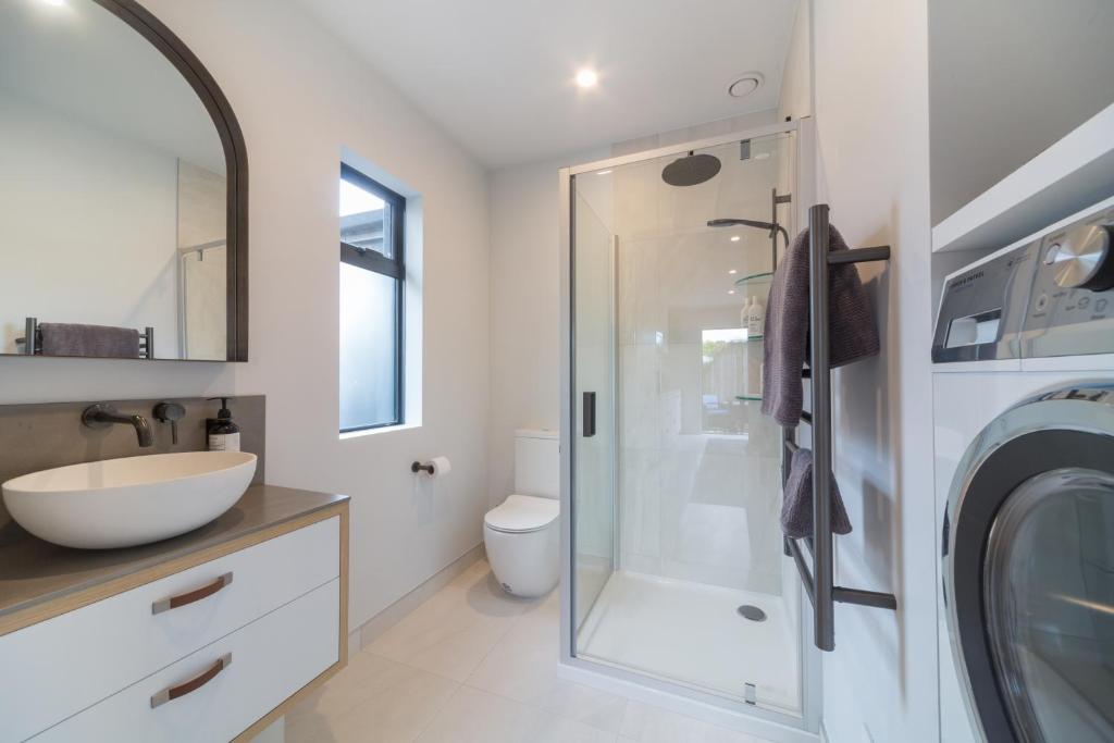 Remarkable Studio in convenient Frankton photo 2
