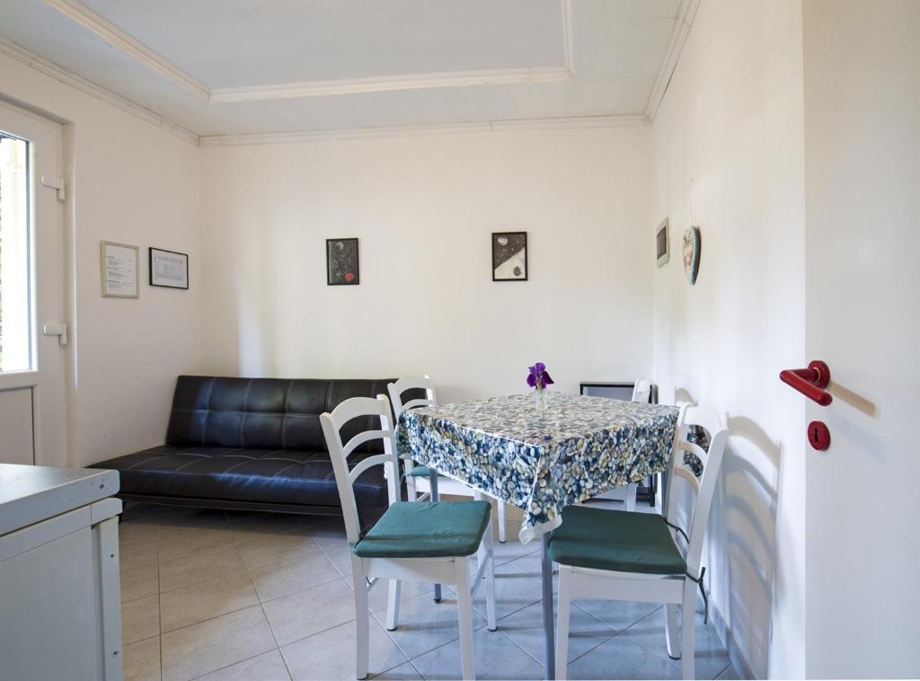 Apartment Pavlovic photo 3