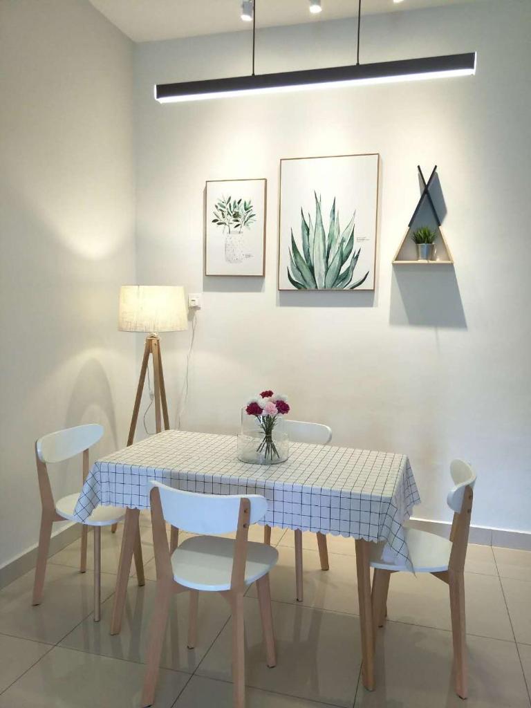 75 Cozy Home - Homestay Kluang (Gated and Guarded, Northern European Interior) photo 4