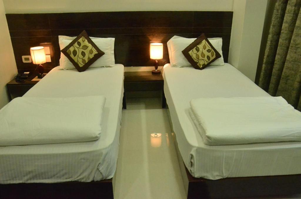 Двухместный (Deluxe Room with Early check-in By 3 Hours,Late check-out by 3 hours), Hotel Sopan Heights