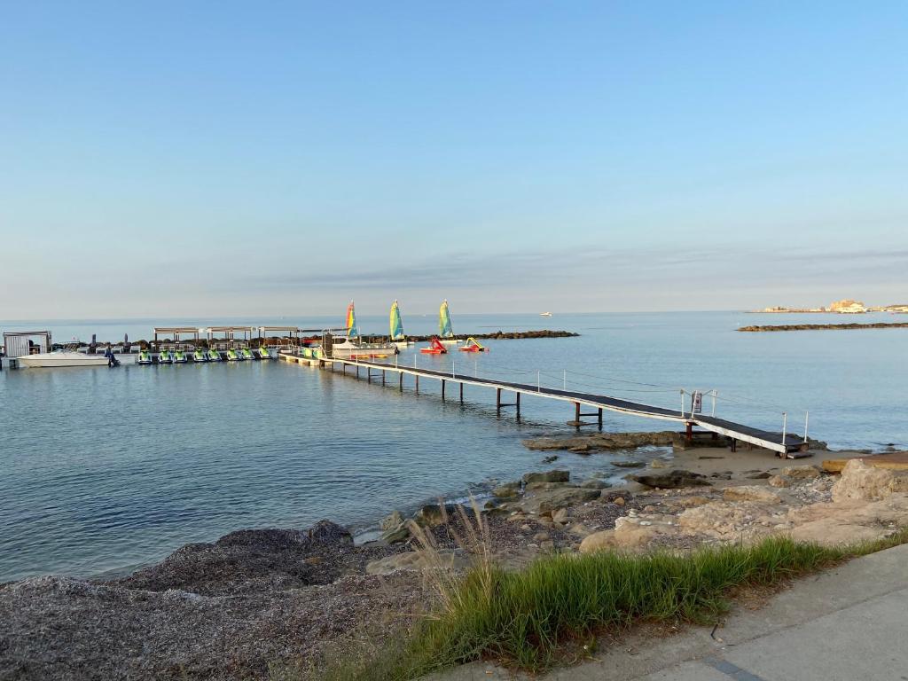 Savveli by the sea photo 2
