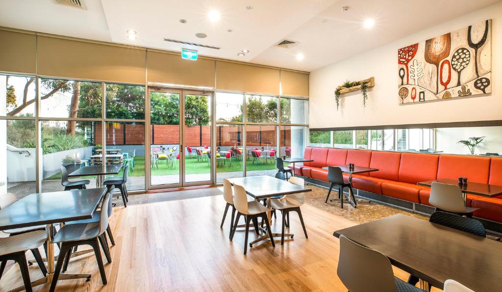 ibis Melbourne - Glen Waverley photo 4