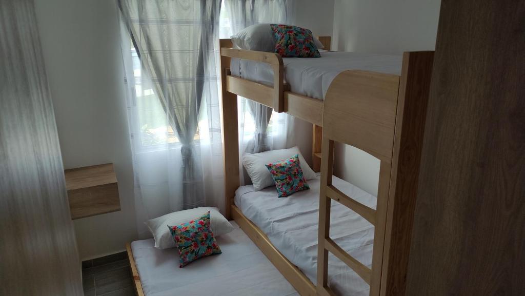 APARTAMENTO VACACIONAL EN RICAURTE - PUERTO AZUL photo 3