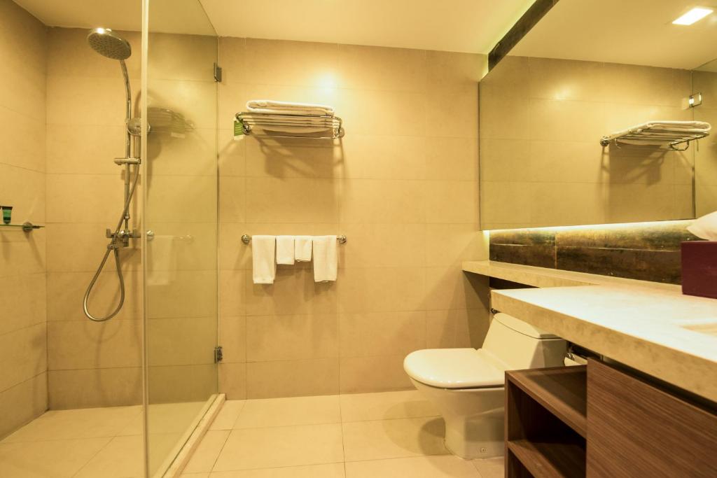 Двухместный (Номер Делюкс с двумя спальнями), Oakwood Residence Prestige Whitefield Bangalore