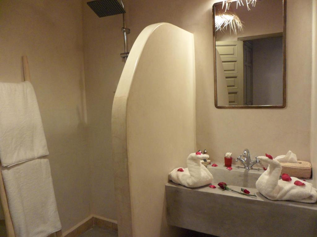 RIAD ET SPA MISRIA LES OLIVIERS - Tap to explore photos