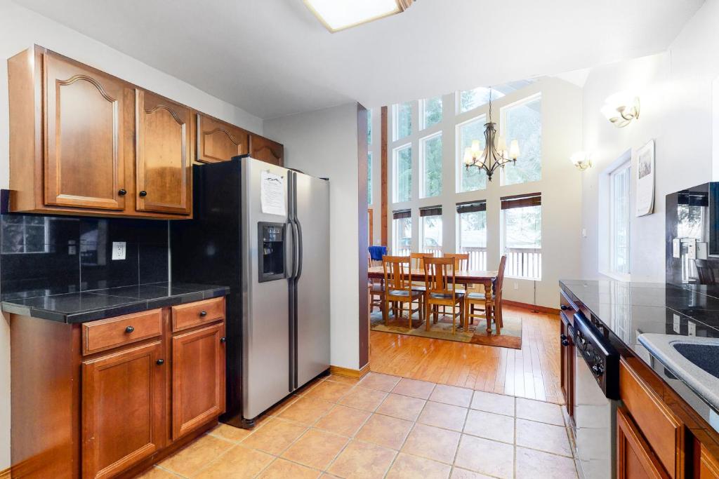 Breathtaking Hyak Home photo 2