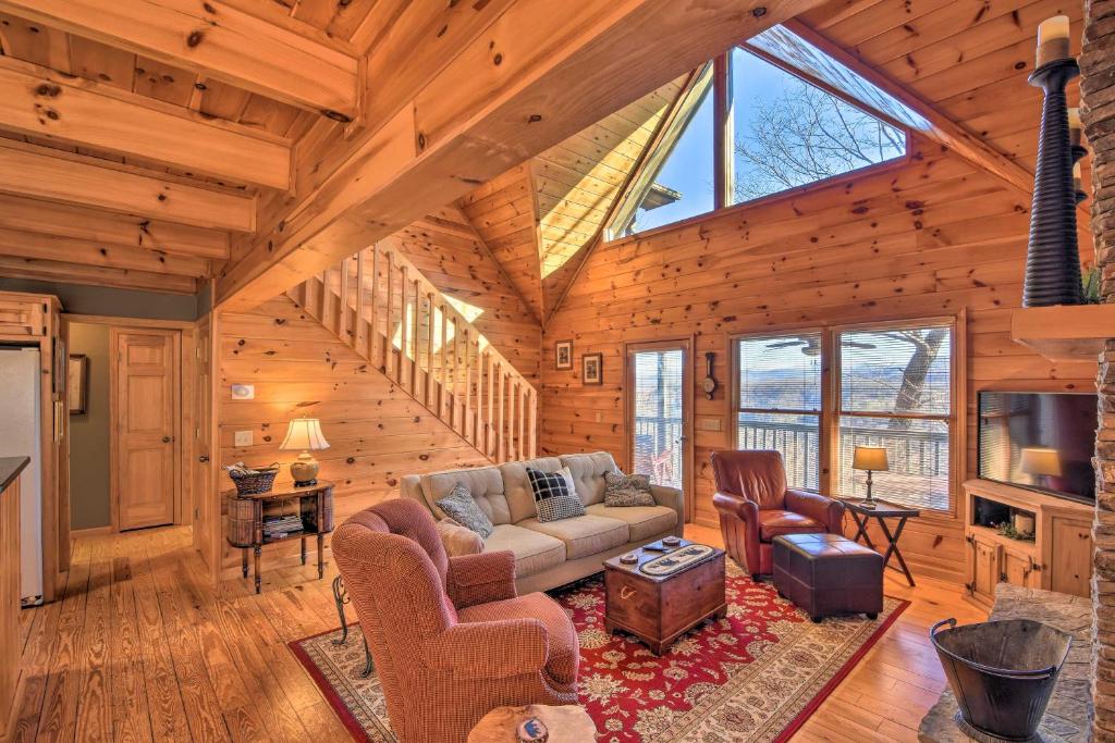 Luxury Mountain Cabin - Panoramic Mountain Views photo 4