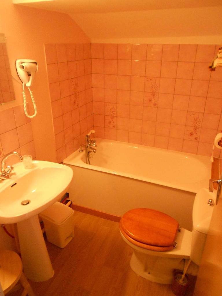 Hôtel L'Orée du Bois photo 4