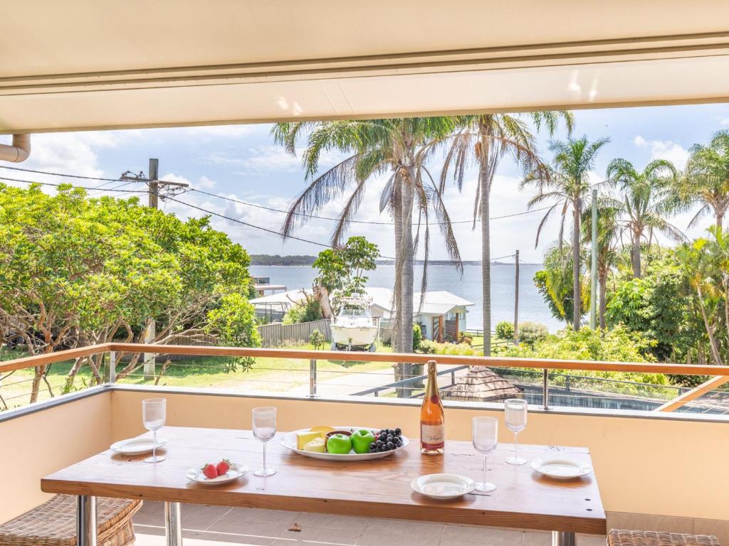 1 Soldiers Point Road fabulous home with water views photo 1