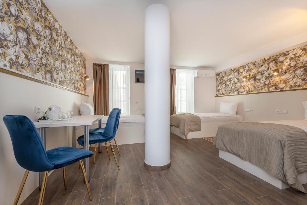 Трехместный (Стандартный трехместный номер), Kesminta Old Town Hotel