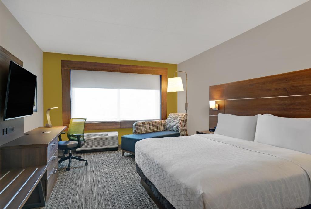 Holiday Inn Express - Kingston West, an IHG Hotel photo 1