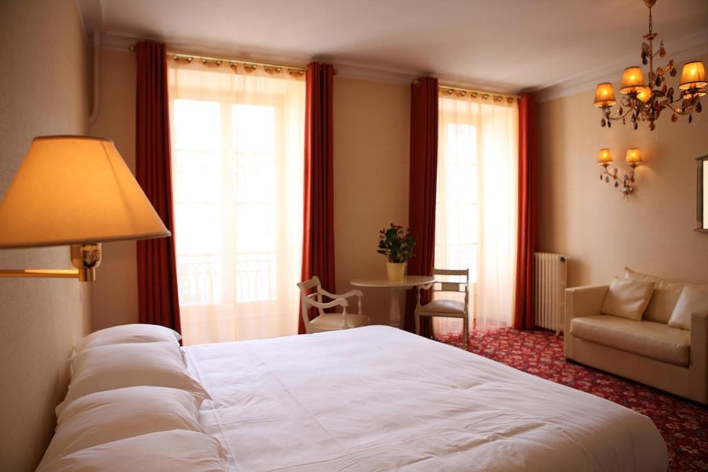 Hôtel Le Roncevaux photo 2
