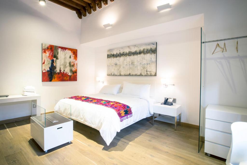 Двухместный (Двухместный номер Делюкс с 1 кроватью и балконом), Domingo Santo Hotel Boutique