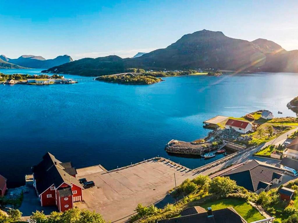 Apartment MIDSUND II photo 2