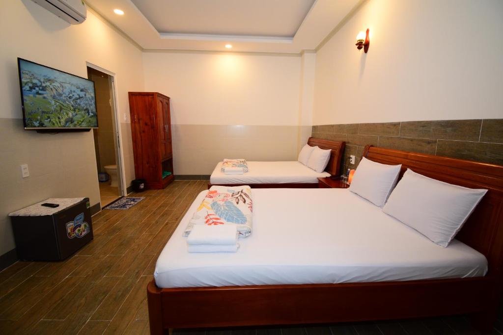 Nhà nghỉ Hùng Hoa