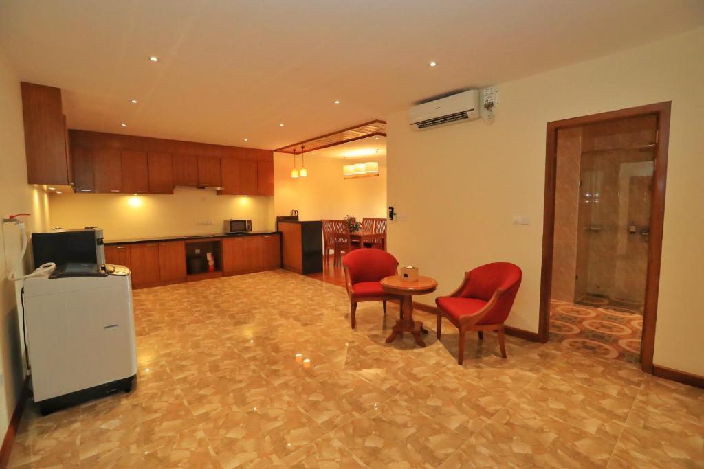 Sunset Palace View Suites photo 3