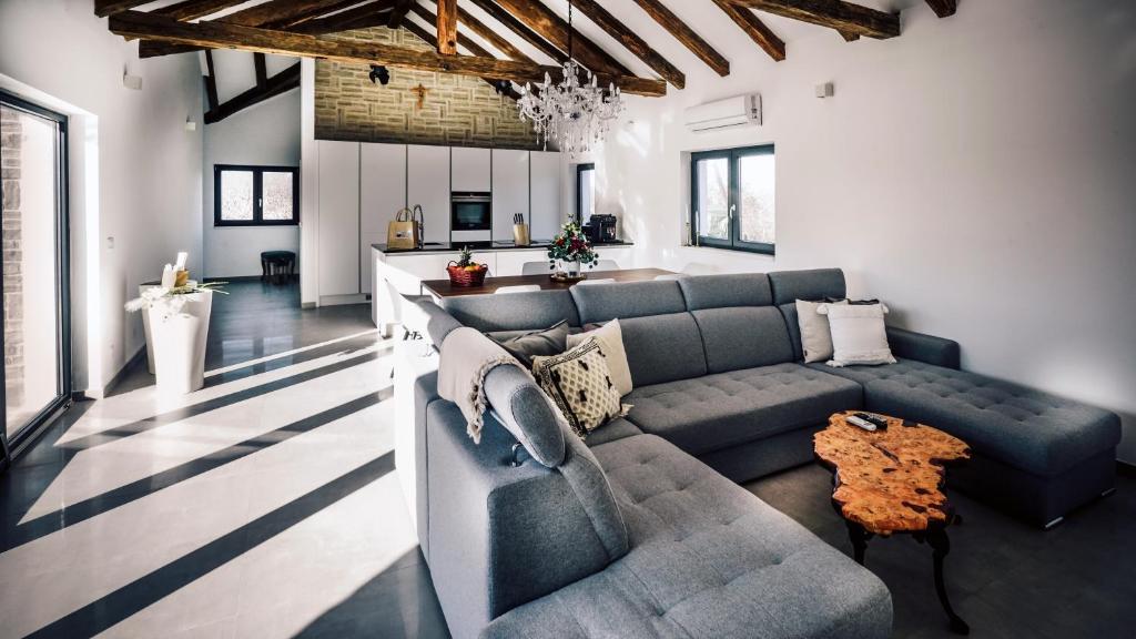 Luxury Villa Mala photo 4