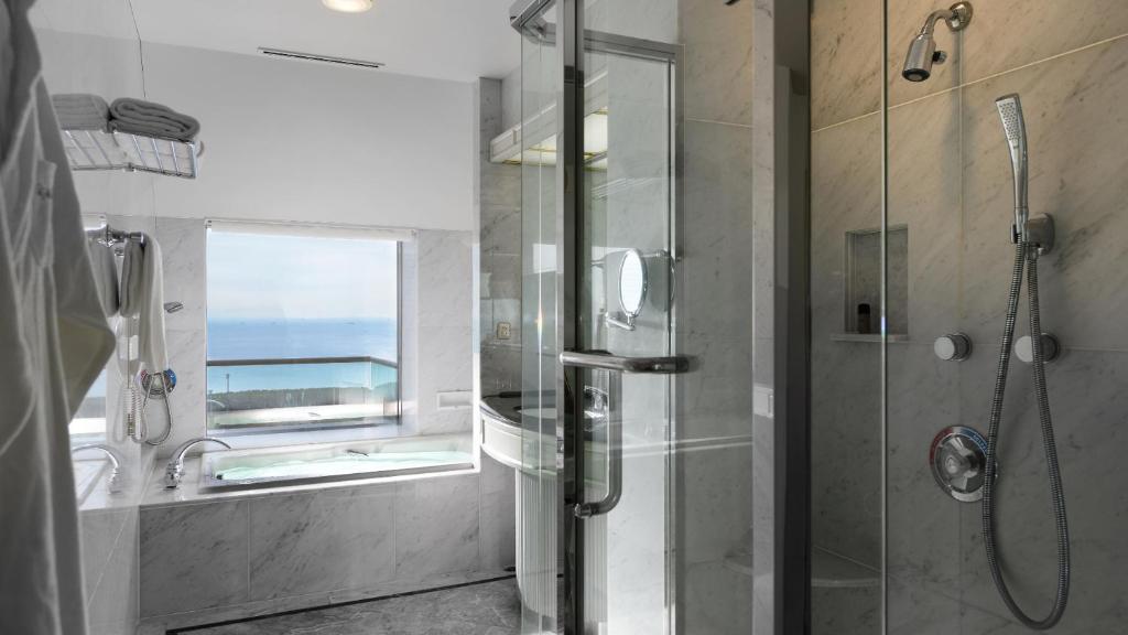 Hotel New Otani Makuhari photo 3