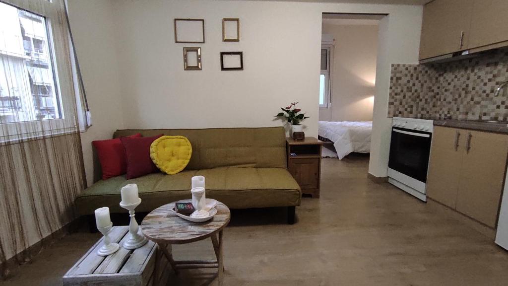 Апартаменты (Апартаменты с 1 спальней), Athens Living room