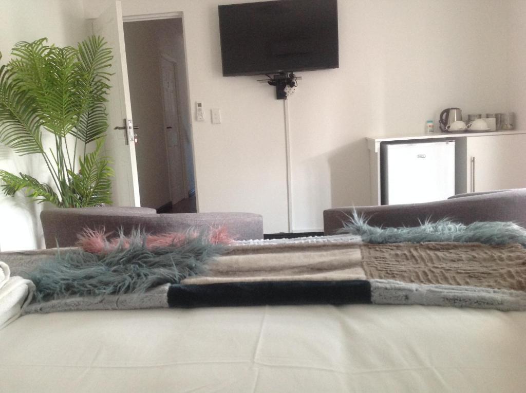 Sikelela Guest House Room Type - Double Room with Terrace
