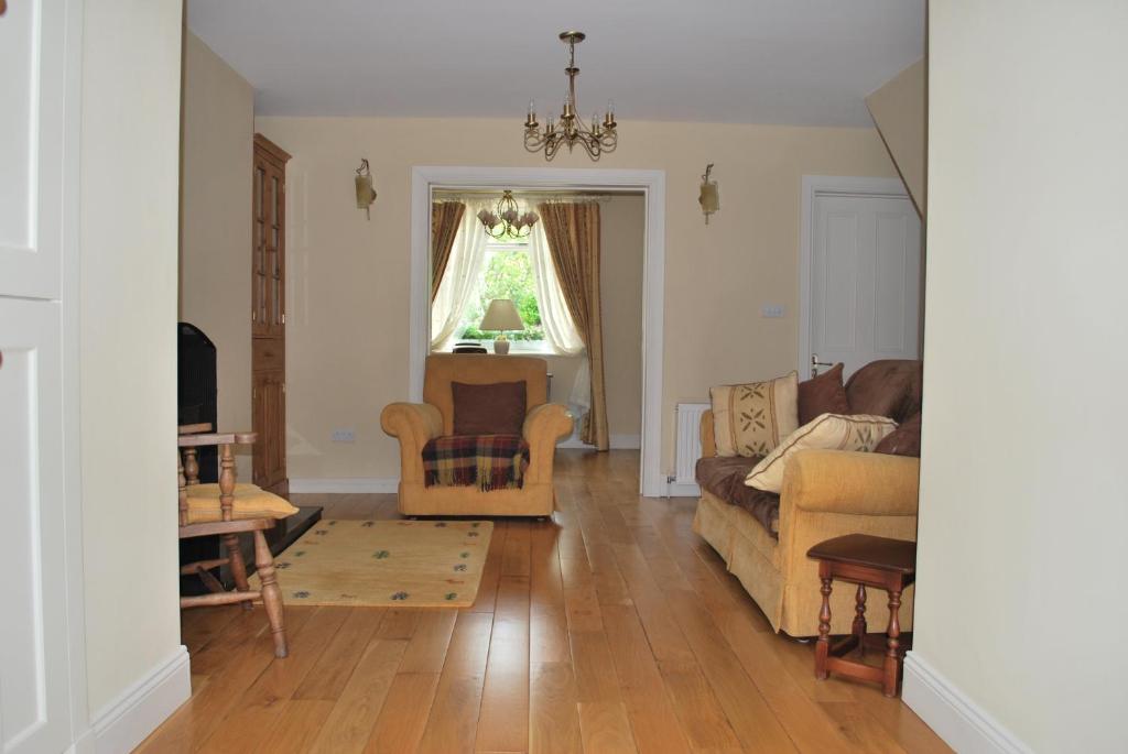 5 Ellesmere Avenue photo 1