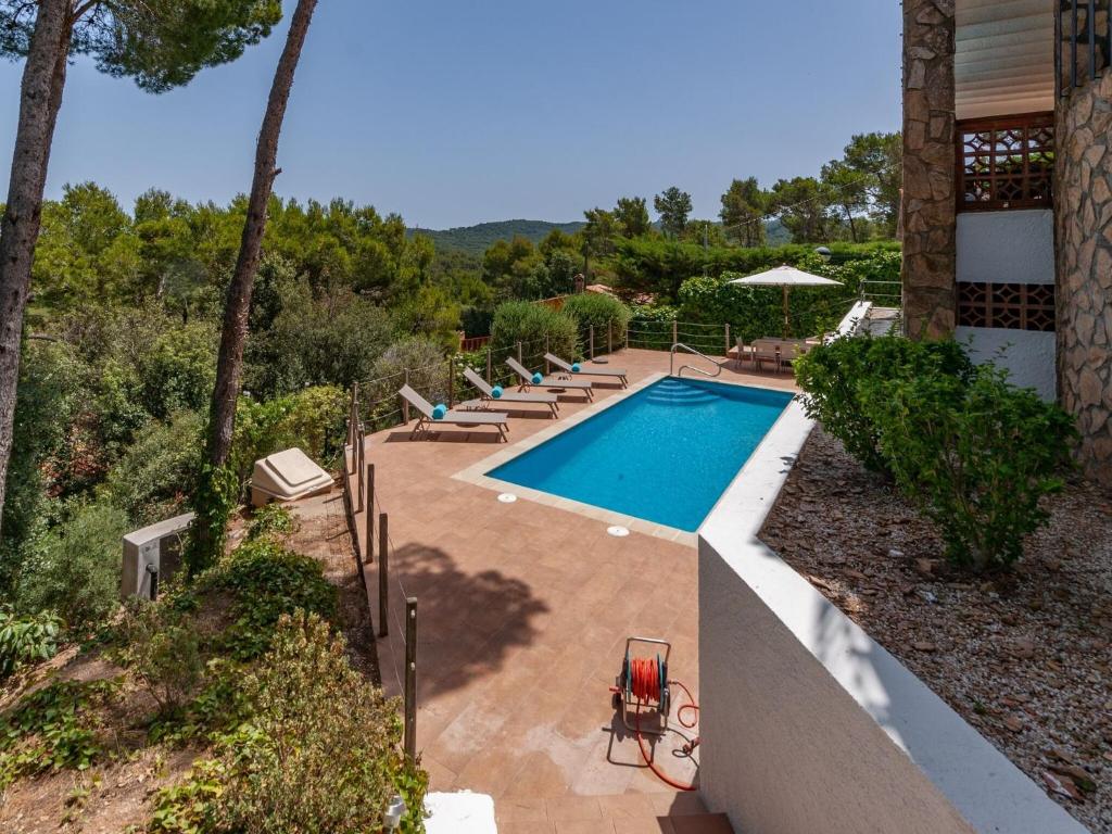 Holiday House with pool and spectacular sea views photo 2